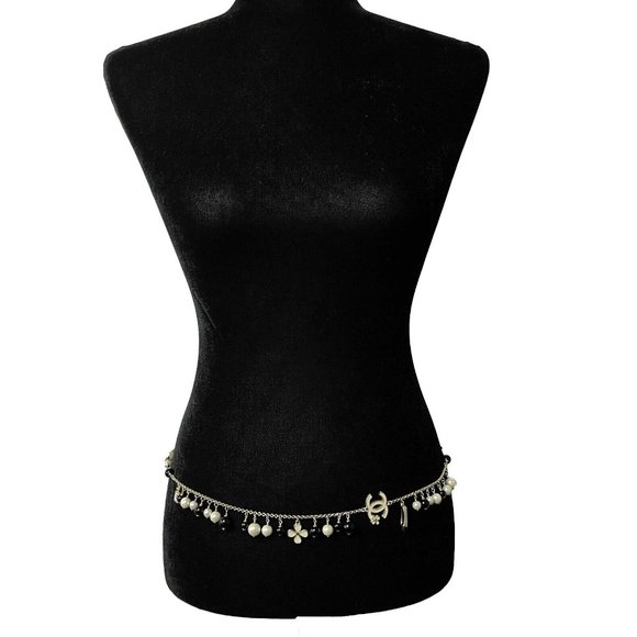 CHANEL Pearl and Black Beaded Belt main image 11